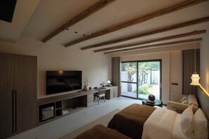 Elite Twin Room, Courtyard View | Courtyard view