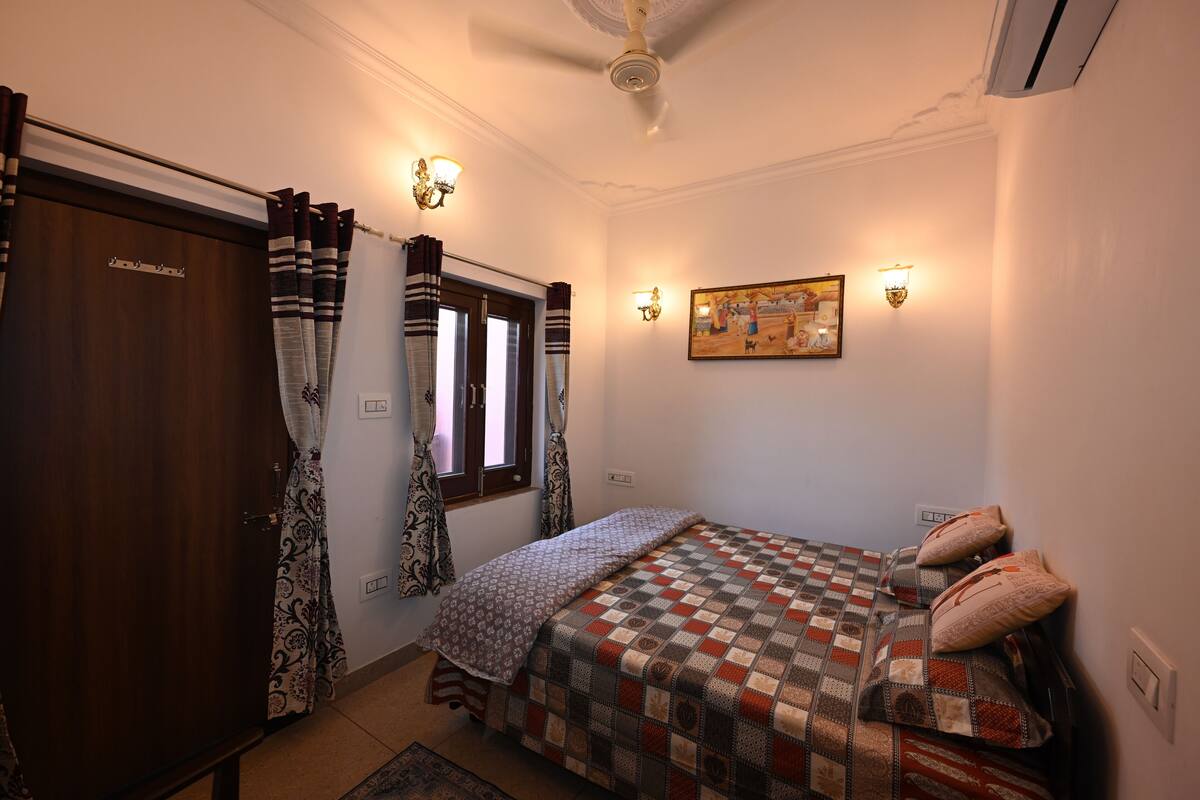 Deluxe Double Room | Premium bedding, desk, free WiFi, bed sheets