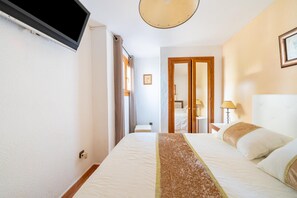 2 chambres, accès au Wi-Fi (inclus)