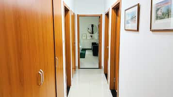 Appartement, 3 chambres, accessible aux personnes à mobilité réduite | Intérieur