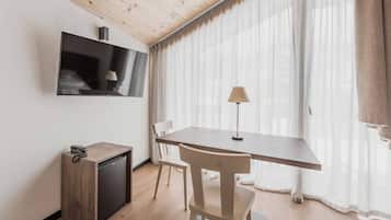 Superior Twin Room, Balcony, Mountain View | Hypo-allergenic bedding, down comforters, in-room safe, desk