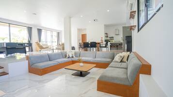 Villa 5 bedroom | Area keluarga