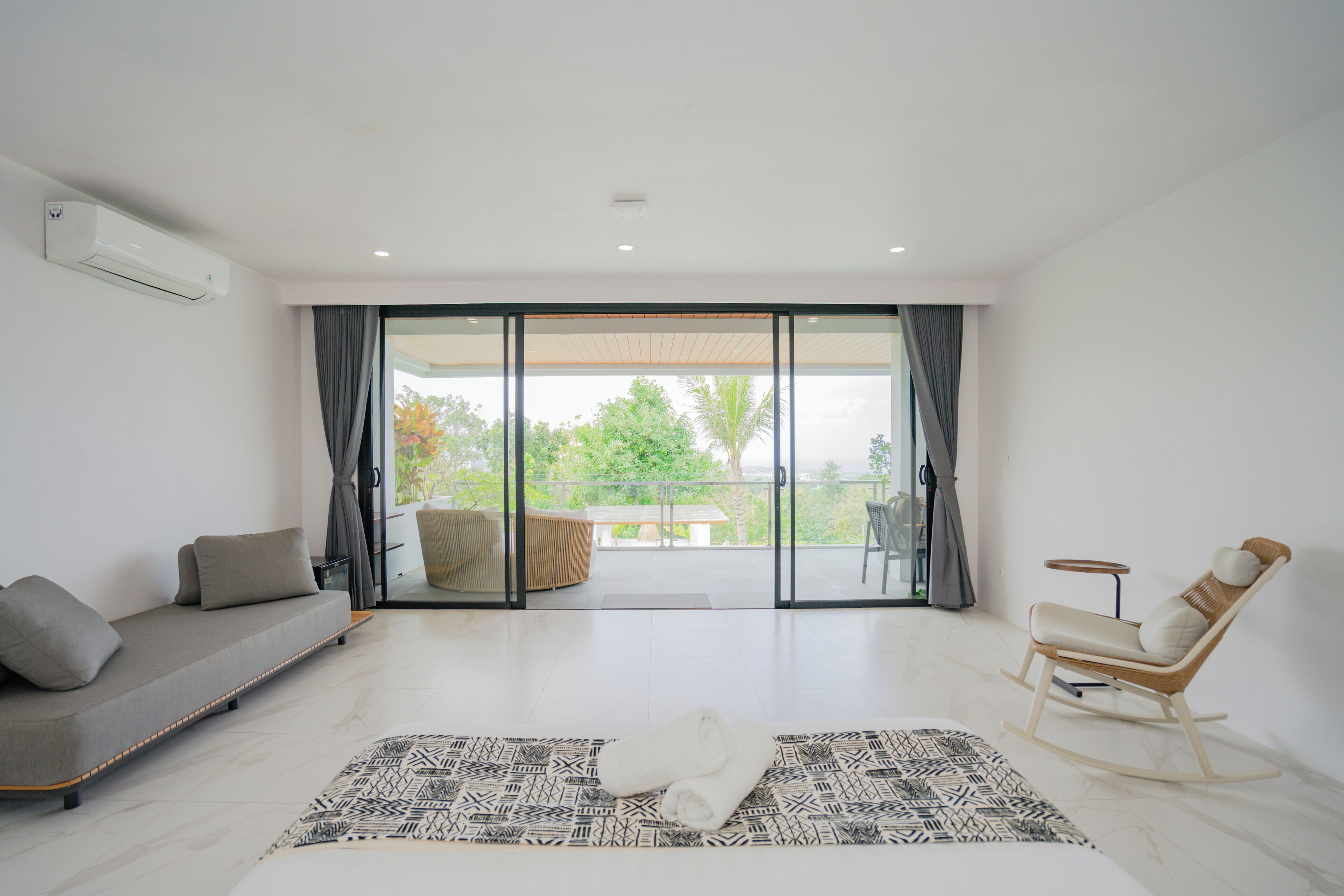 Premium bedding, pillow-top beds, minibar, in-room safe