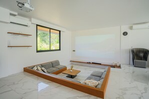 Theater show - Gandum Uluwatu Luxury Boutique Stay - Gandum Villa Complex (Pecatu)