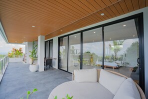 Villa 5 bedroom | Premium bedding, pillowtop beds, minibar, in-room safe