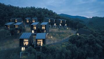 Family Villa, 2 Bedrooms, Mountain View | 1 bedroom, premium bedding, down comforters, minibar