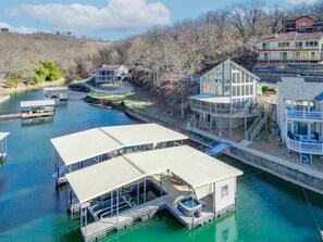 Exterior - The Glass Haven – No wake Cove & Fire Pit! (Osage Beach)