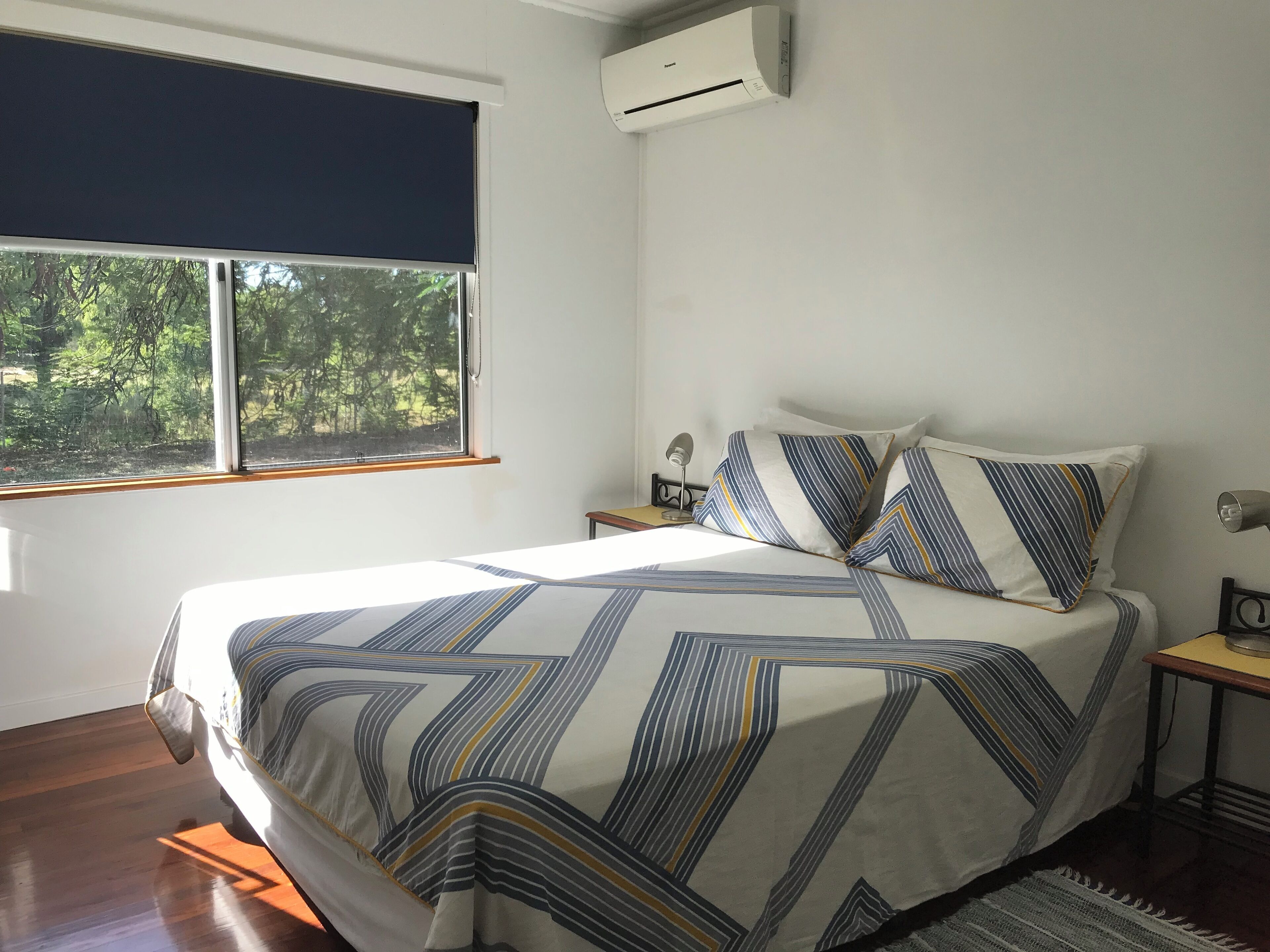 3 bedrooms, iron/ironing board, bed sheets