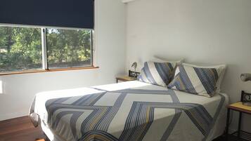 3 Schlafzimmer, Bügeleisen/Bügelbrett, Bettwäsche