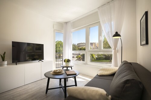 Arena Views & City Charm - Perfect Stay in the Heart of Pula