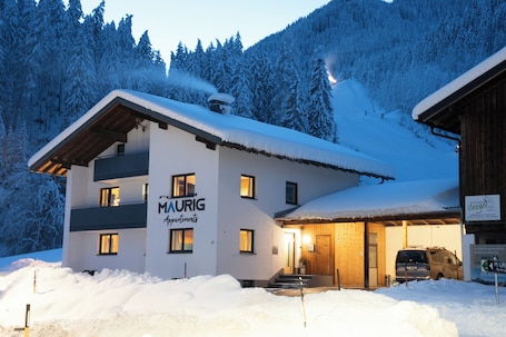 Fassade der Unterkunft. Maurig Appartement