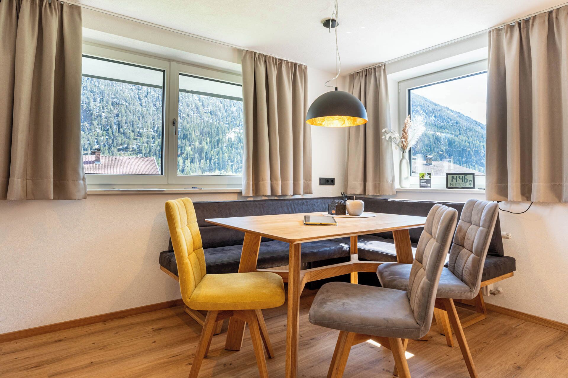 Deluxe Apartment, Multiple Beds, Mountain View | Living area | 43-inch Smart TV with satellite channels, iPad, MP3 dock