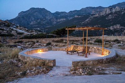 Sea La Vue : Your Exclusive Retreat Awaits on Greece's Untouched Gem