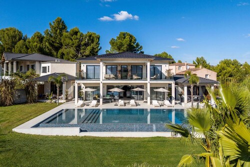 Villa Luxe SCL - Heated mirror pool & SPA