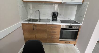 PamiHouse apartment in the beautiful district of Fier, WIFI and free parking