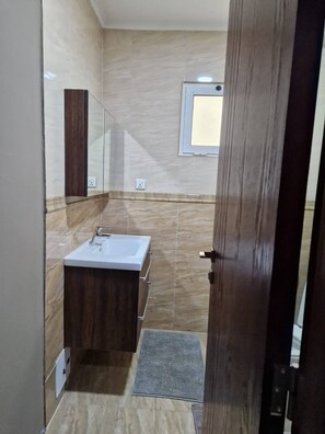 Apartment, 1 Bedroom, Accessible, Patio | Bathroom - City Apartment T1 - Cassenda - Airport (Luanda)