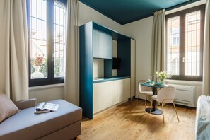 Romantic Apartment, 1 Bedroom | Living room