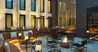 Canal House of Georgetown, a Tribute Portfolio Hotel