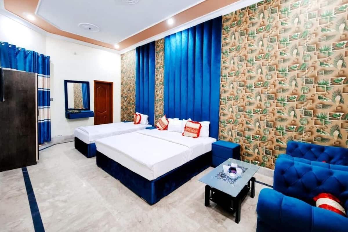 Deluxe Double or Twin Room, City View