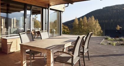 Villa in Pec pod Snezkou With hot tub