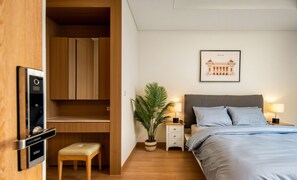 2 chambres, fer et planche à repasser, Wi-Fi, draps fournis