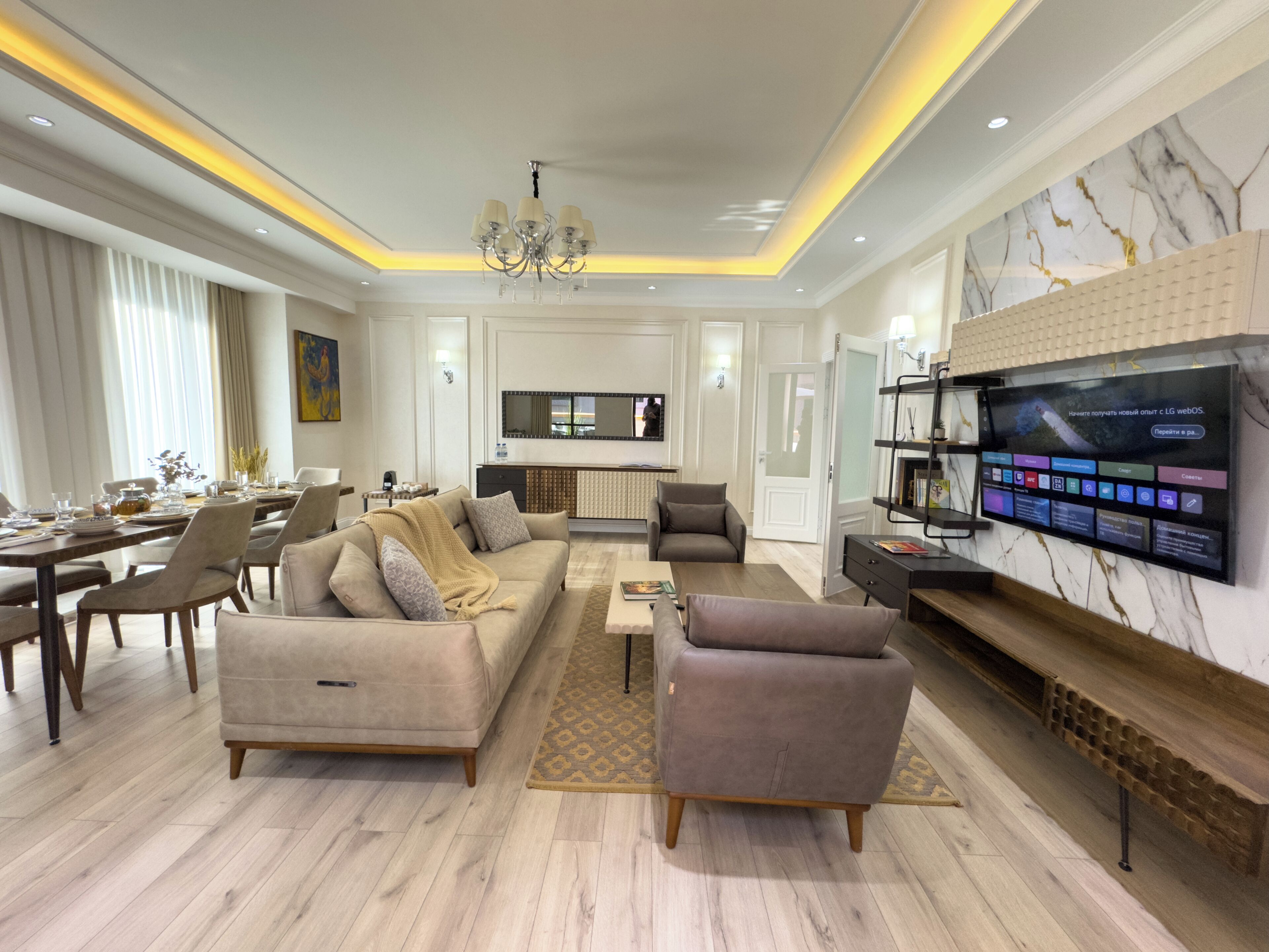 Modern Luxe Retreat: City-centre Living With Stunning Panoramic Deck Views - Dushanbe