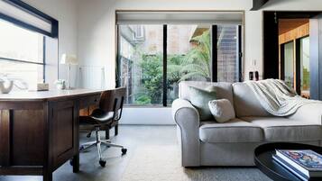 Smart TV, offices