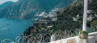 Romantic Suite with terrace sea view and free parking