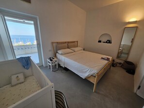 4 Schlafzimmer, Bügeleisen/Bügelbrett, WLAN, Bettwäsche