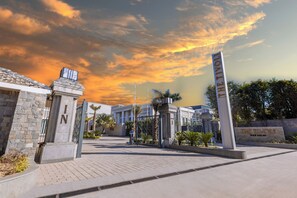 Front of property - The Tivoli New Delhi (New Delhi)