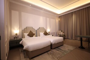 In-room safe, desk, blackout curtains, soundproofing - The Tivoli New Delhi (New Delhi)