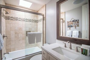 Shower, hair dryer, towels, shampoo - Panoramic Water Views - Steps to the Beach  - F-2 (Oceanside)
