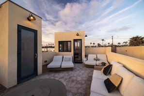 Terrace/patio - Panoramic Sunset View Roof Deck | Walk to Beach! (Oceanside)