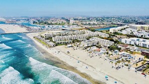 Una playa cerca