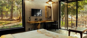 โฮเทล โซนาร์ บังกลา  จอยปูร์ ฟอเรสต์