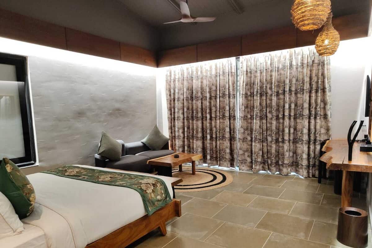 Luxury Double Room | Free WiFi