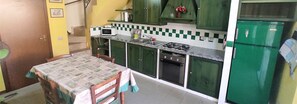 Micro-ondas, fogão, cooktop