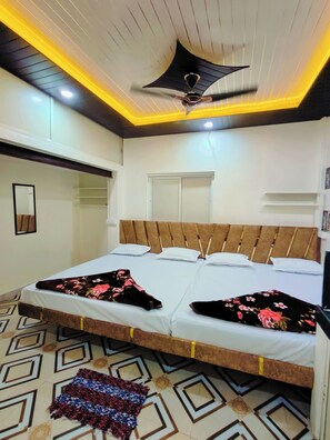 Super Deluxe AC Room | Free WiFi - Hotel Sukoon Place (Ujjain)