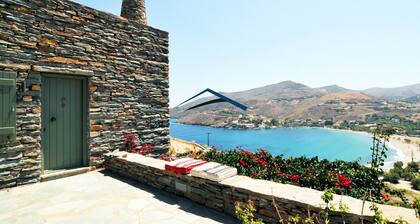 Otzia Sunrise Retreat, overlooking the Bay of Otzia
