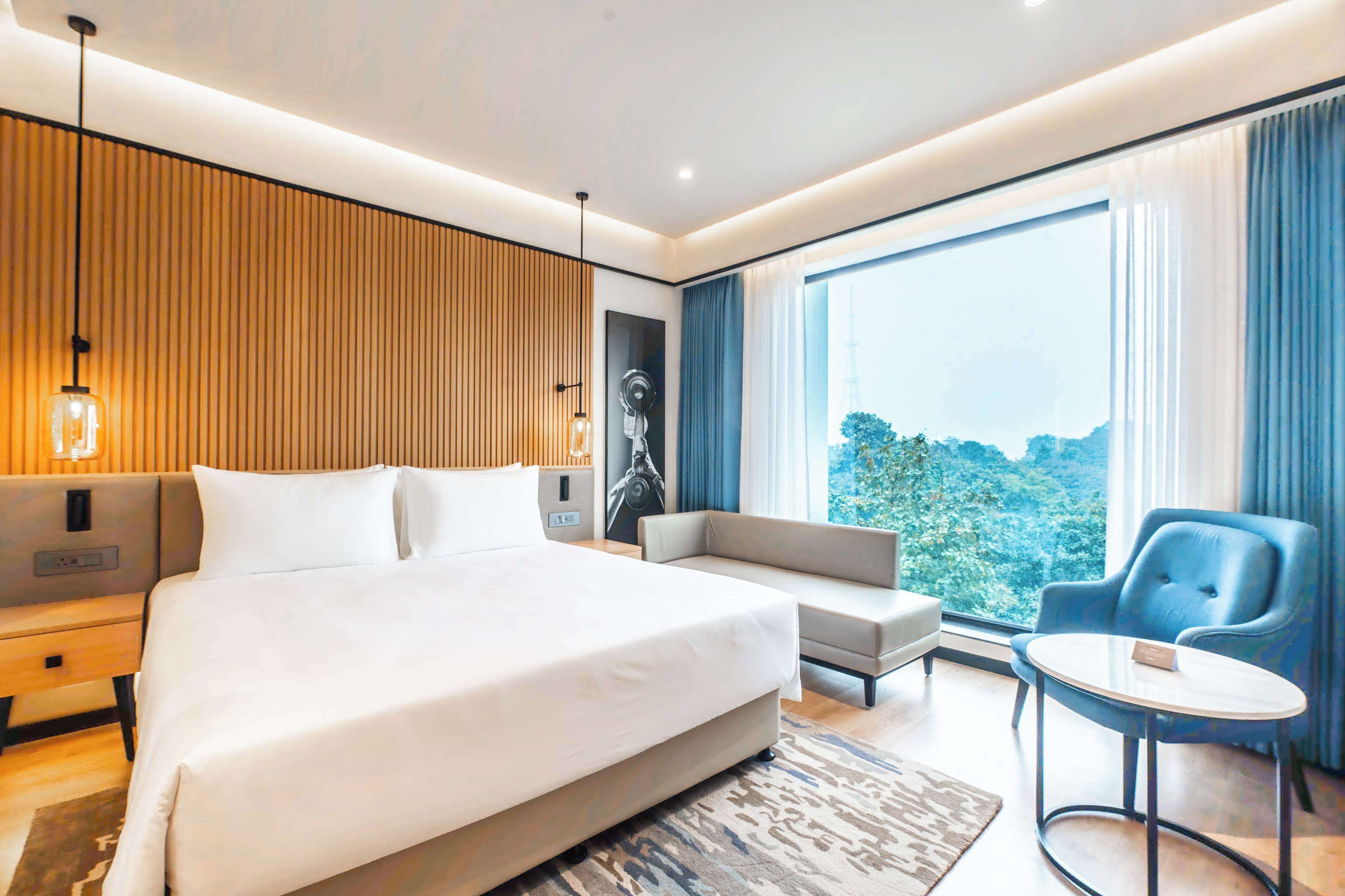 Minibar, in-room safe, soundproofing, iron/ironing board