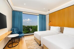 Minibar, in-room safe, soundproofing, iron/ironing board - Radisson Hotel Prayagraj (Prayagraj)