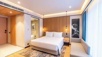 Minibar, caja de seguridad en la habitación y insonorización