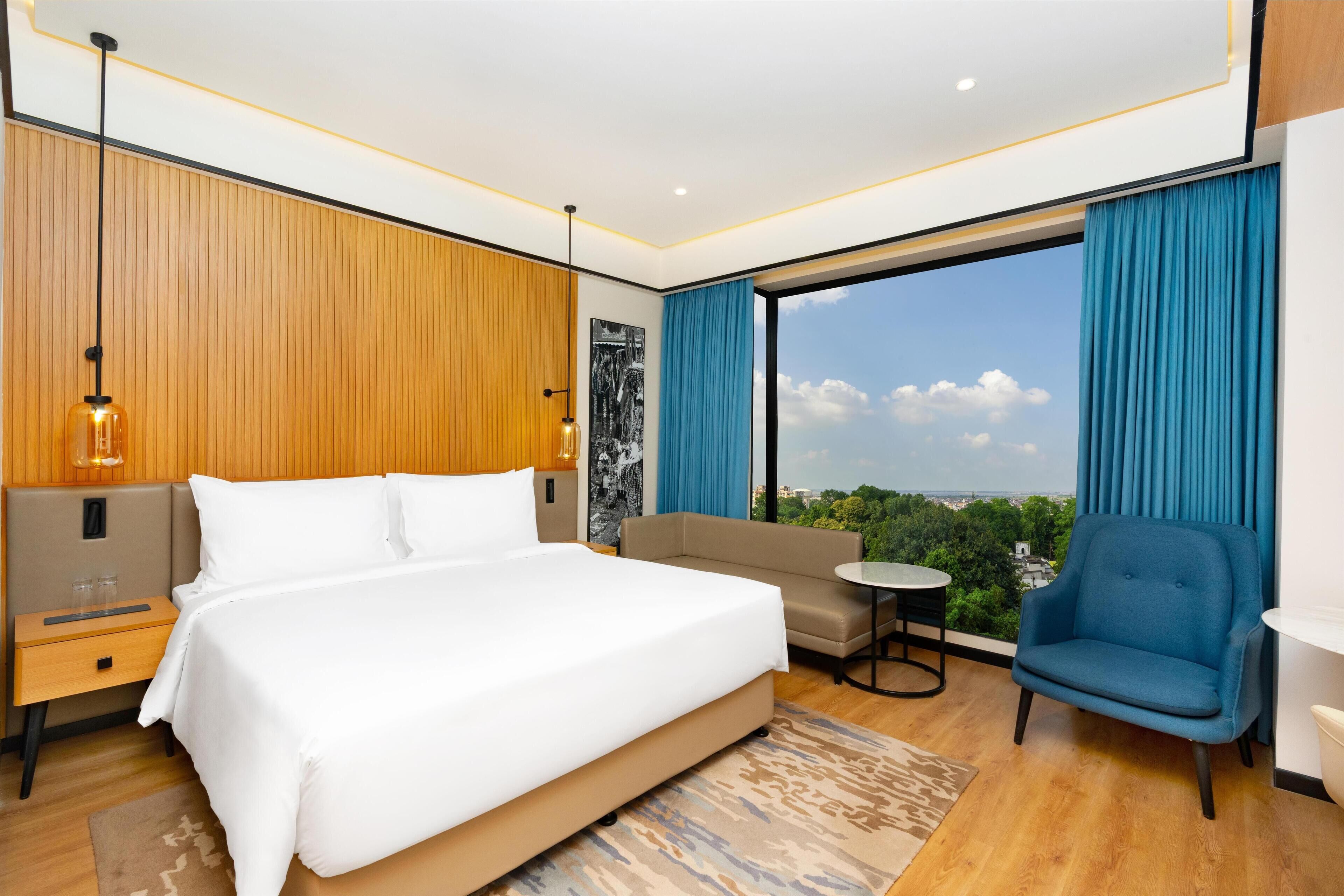 Minibar, in-room safe, soundproofing, iron/ironing board