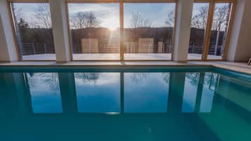 Villa | Pool | Indoor pool, outdoor pool