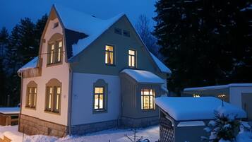 Villa | Exterior