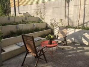 Terrace/patio - Flat in quiet prime location close to tram/metro. (Hlavní mesto Praha)