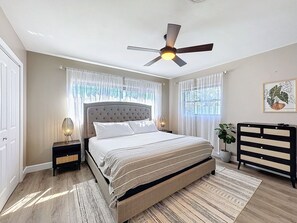 4 Schlafzimmer, Bügeleisen/Bügelbrett, kostenloses WLAN, Bettwäsche