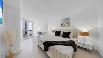 3 habitaciones, escritorio, tabla de planchar con plancha y wifi
