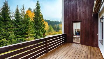 House | Terrace/patio