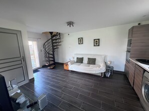 TV, DVD player, table football, ping pong